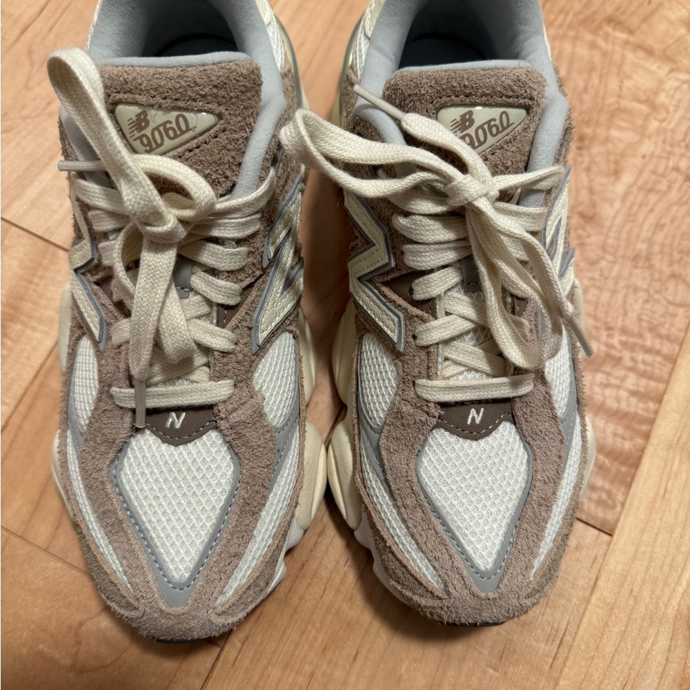 New Balance 9060 in Driftwood - Picture 2 of 7